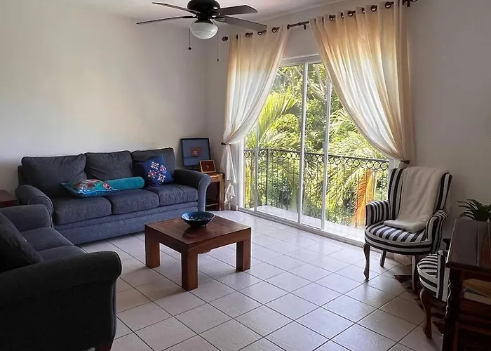Awesome View! Quiet Apartment